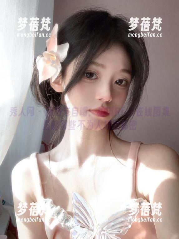 秀人网 - 网袜与自嘲：柚琪Rich在线图集里的那些不为人知的秘密