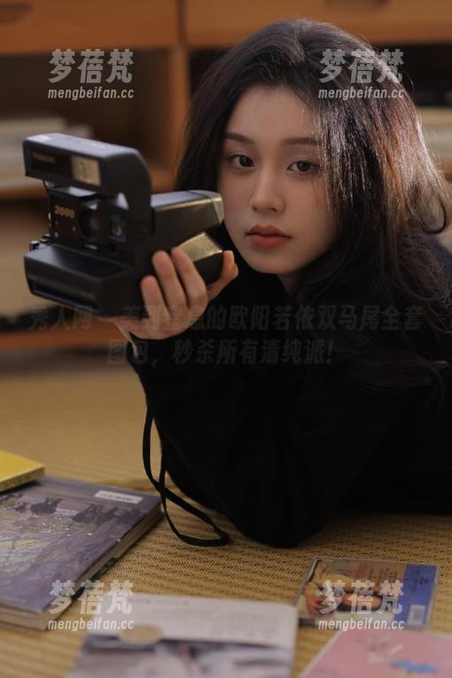 秀人网 - 美到窒息的欧阳若依双马尾全套图包，秒杀所有清纯派！