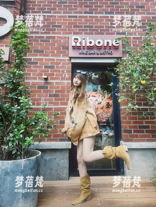 秀人网 - 探索波巧酱女友写真图库，下载令人惊叹的绝美作品！