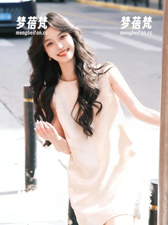 秀人网 - 体验筱慧修女的摄影魅力，在线获取每一张原图，尽显风情