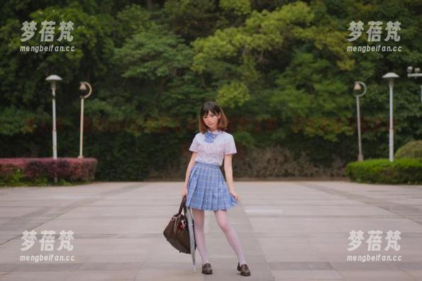 秀人网 - 糯米NM的和服写真作品原图资源，探索美丽与故事相交融的瞬间