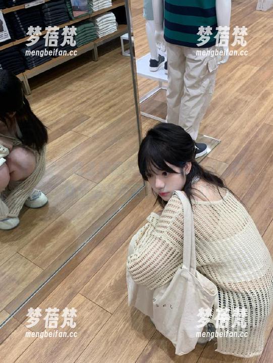 秀人网-艺轩 秀人网 - 在艺轩的图库中,精选校服写真让你感受校园的纯真魅力