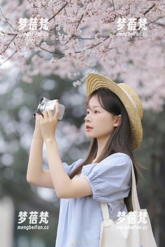 纳丝摄影-乔乔 纳丝摄影 - 拉近与乔乔的距离:眼镜写真集原图展现她的真实美