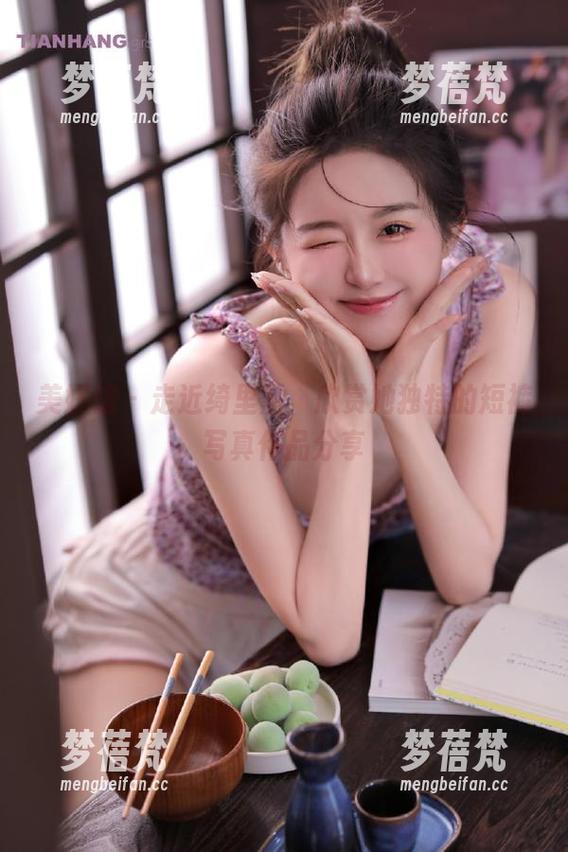 美媛馆 - 走近绮里嘉，欣赏她独特的短裤写真作品分享