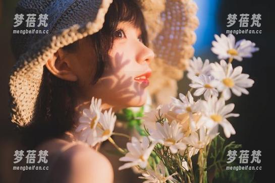 解锁花柒Hana的魅力：伊莉雅兔女郎全套原图来袭，绝对不容错过！