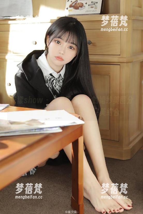 花漾show - 白茹雪Abby的婚纱美图分享：捕捉梦幻与现实的完美结合
