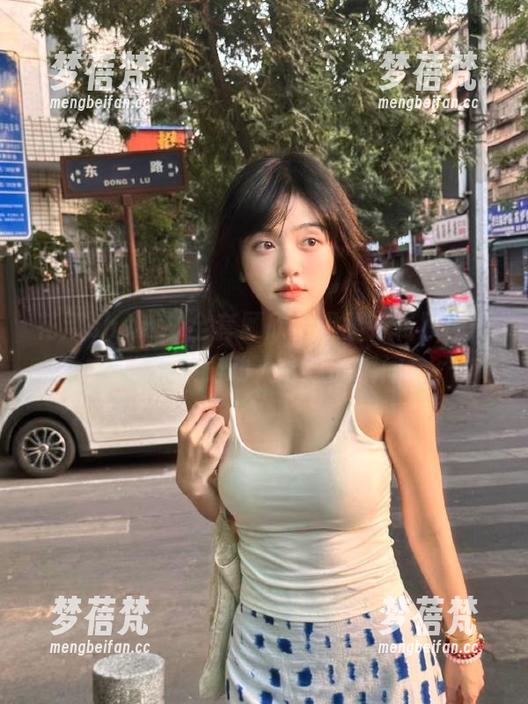 花漾show - 全套顾欣怡温柔特辑原图，带你领略动人心弦的瞬间
