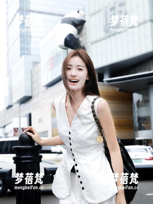 微密圈 - 若若老师白裙系列作品集发布，原图展现属于她的独特气质
