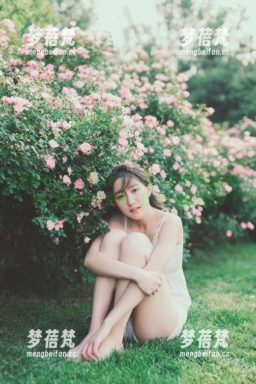 蜜桃社 - 许思铭毛衣写真：时尚与温暖交织，图集中探寻每一针每一线的魅力