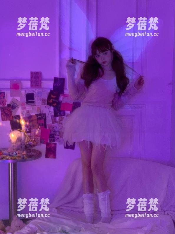 蜜桃社 - 韵莉娜VANILLA姐姐的唯美写真合集：每一张美图都像是一首动人的诗