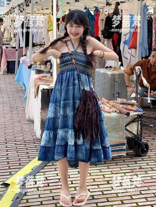 袜啵啵 - 精选“芝士女王”的写真美图，让你感受艺术与性感的完美结合