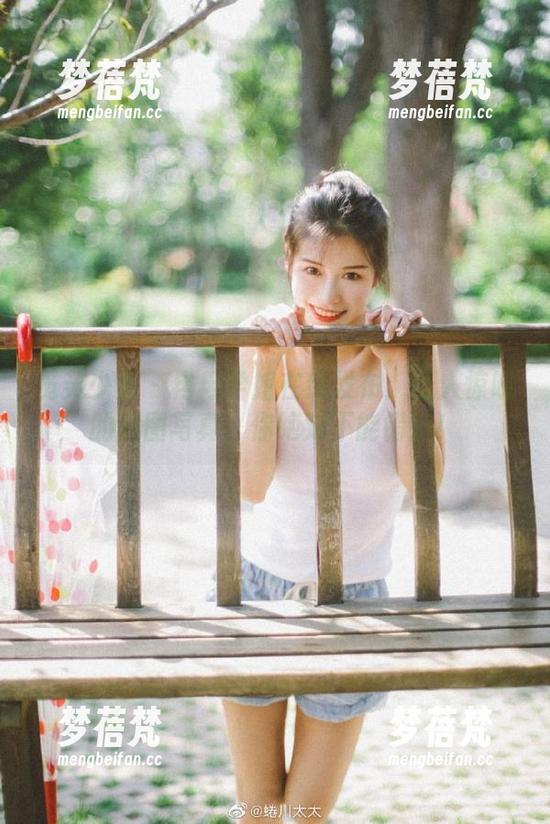觅芙少女 - 冉冉学姐在线发布：让人惊叹的原图写真，你绝对不能错过！