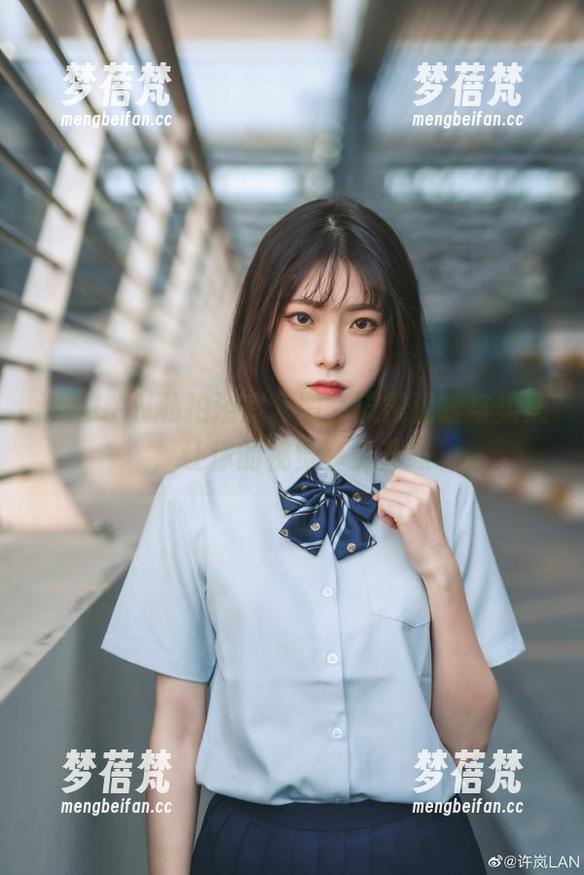 许岚LAN私拍浴室套图，流露温暖与柔美，让你的视觉享受升级