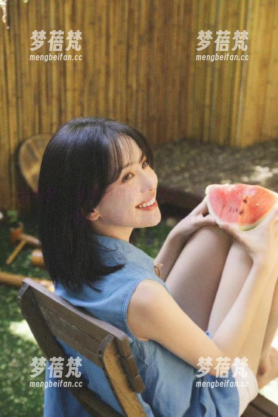 语画界-徐莉芝 语画界 - 免费提供徐莉芝夏日写真,让你的手机壁纸焕然一新!