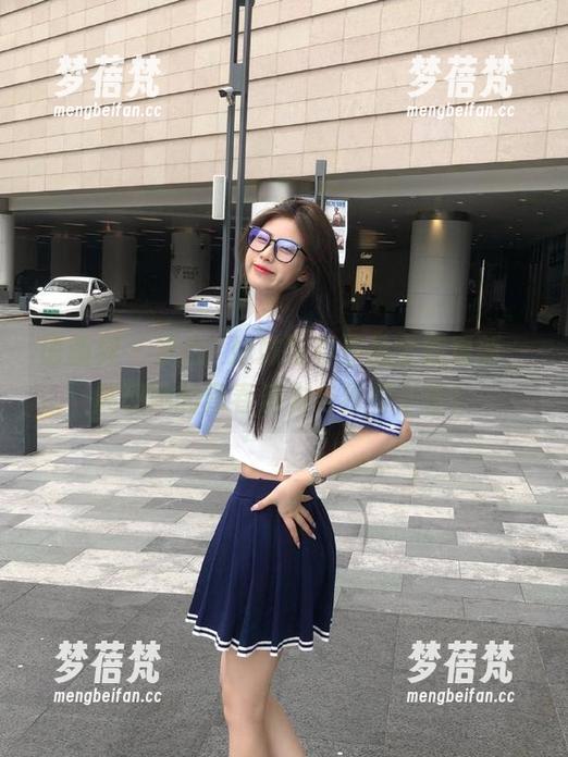 语画界-梦心玥 语画界 - 梦心玥妹妹写真作品全新更新,展现她的青春活力与独特个性!