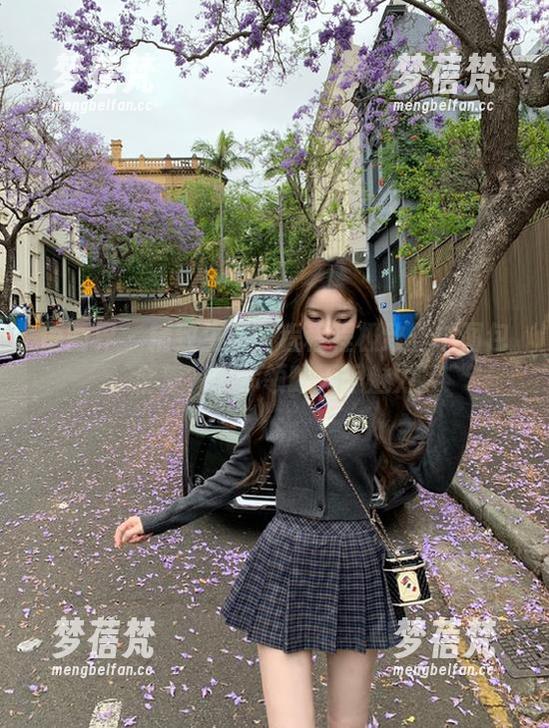 语画界 - 精致生活：程程程极致丝袜图包全集，带你领略无限魅力