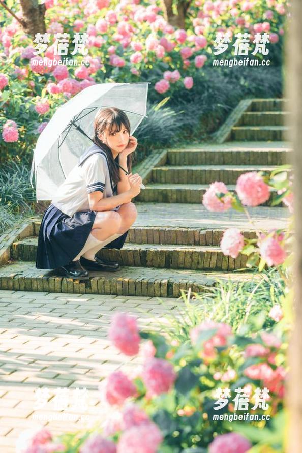 语画界 - 与言沫短裙约会，免费下载她的写真，开启美丽之旅吧！