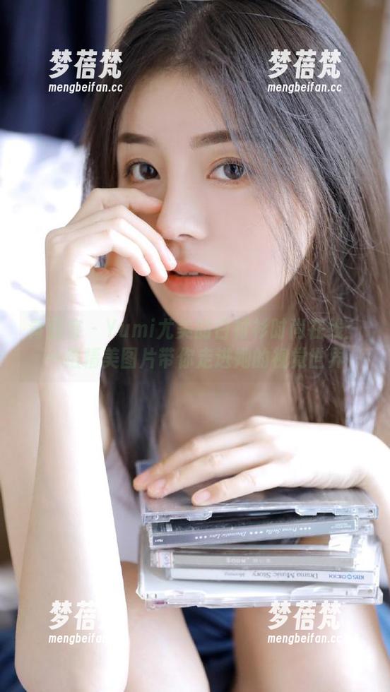 青豆客 - Yumi尤美的白衬衫时尚在线：一组精美图片带你走进她的视觉世界