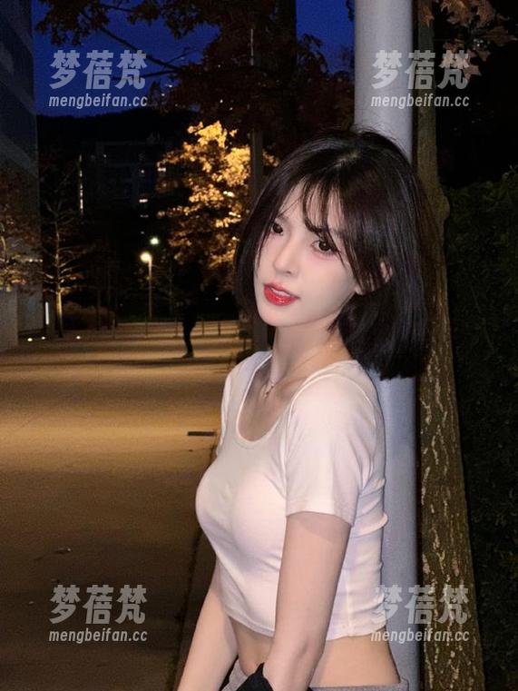 青豆客 - 苏糯米高跟鞋作品之美，福利随行，与你分享无限精彩！