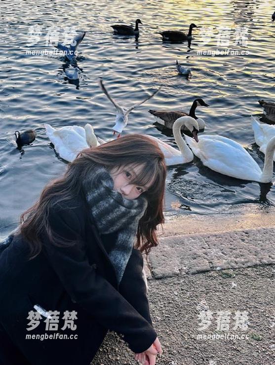 魅妍社 - 探索刘懿萱Yoyo毛衣写真作品，获取独家图片资源